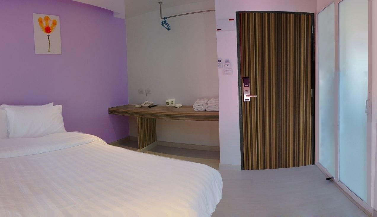 Nantra Ekkamai Hotel Бангкок Экстерьер фото