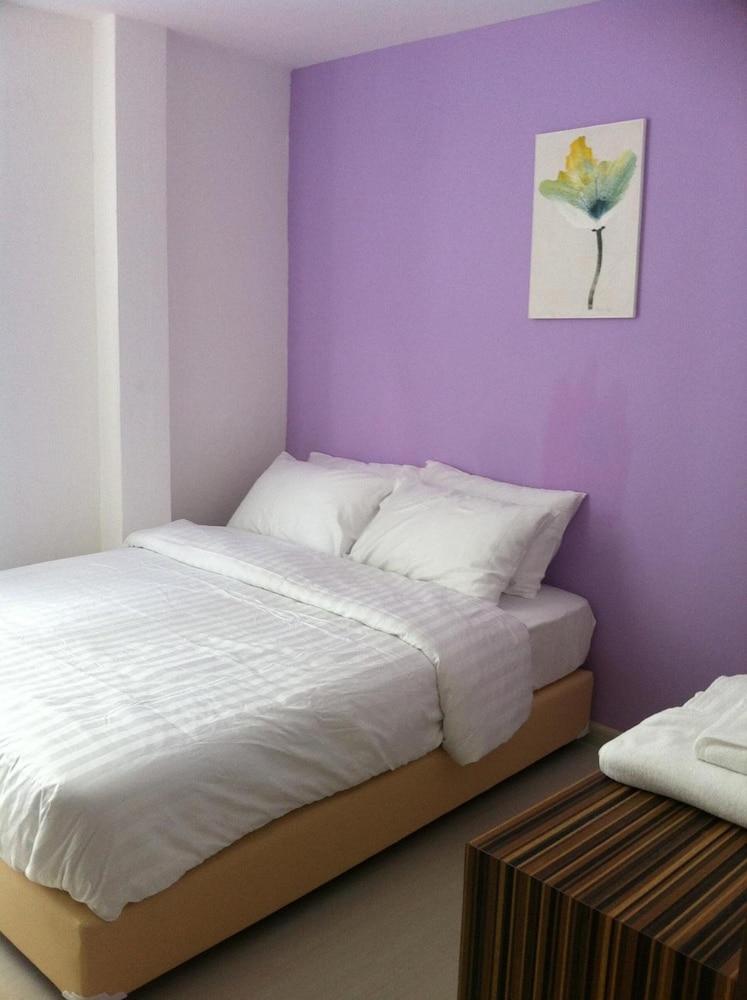 Nantra Ekkamai Hotel Бангкок Экстерьер фото