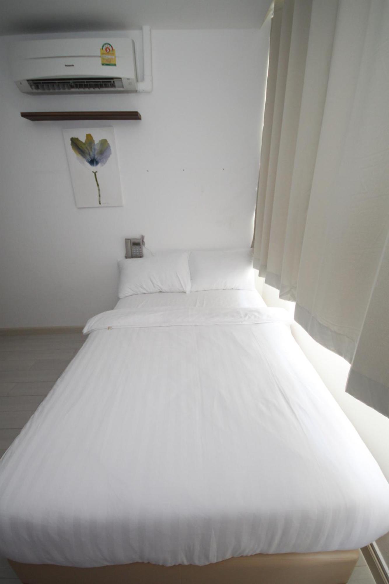 Nantra Ekkamai Hotel Бангкок Экстерьер фото