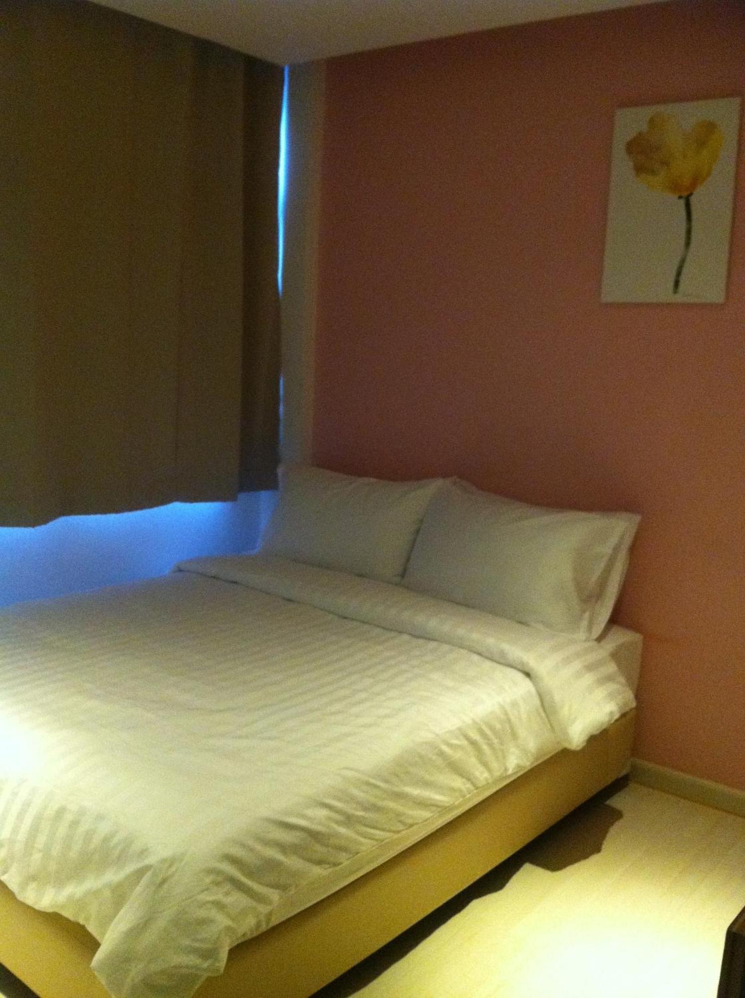Nantra Ekkamai Hotel Бангкок Экстерьер фото