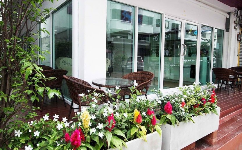 Nantra Ekkamai Hotel Бангкок Экстерьер фото