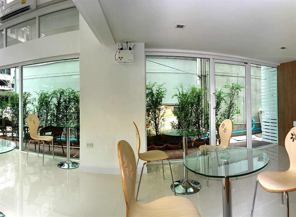 Nantra Ekkamai Hotel Бангкок Экстерьер фото